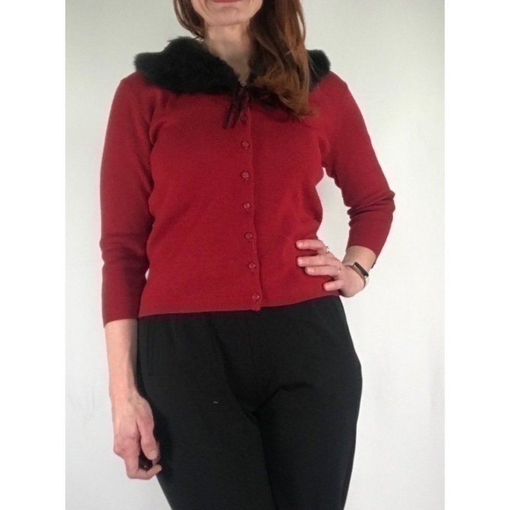 90’s Vintage Red Wine Removable Fur Wool Blend Cropped Cardigan
